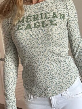 Blue Flower Print American Eagle Top S/P